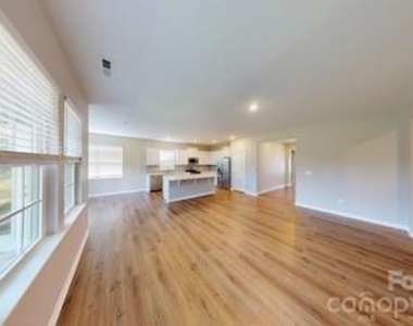 139 Pampas Place - Photo Thumbnail 5
