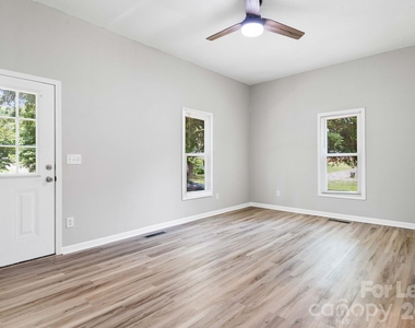 1586 3rd Street Drive Ne - Photo Thumbnail 26