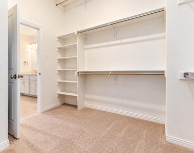 3700 Pelican Rest Way - Photo Thumbnail 22