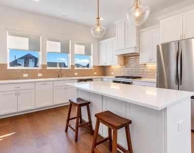 3700 Pelican Rest Way - Photo Thumbnail 14