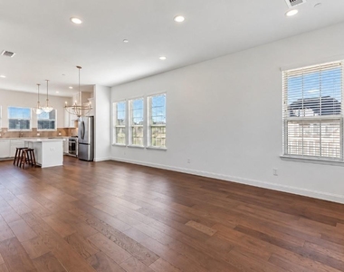 3700 Pelican Rest Way - Photo Thumbnail 5