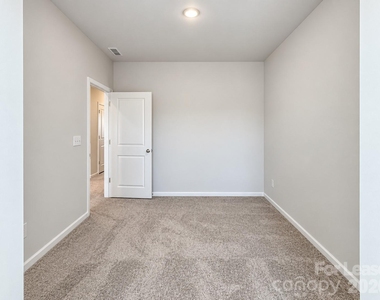 6528 Harlech Street - Photo Thumbnail 16