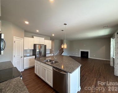10109 Wesleyan Hall Drive - Photo Thumbnail 6