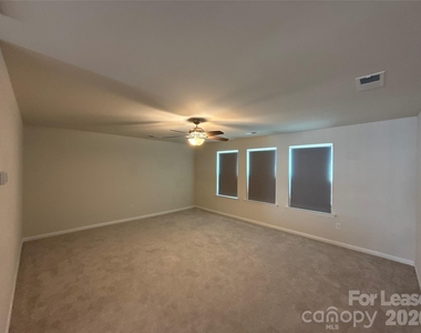 10109 Wesleyan Hall Drive - Photo Thumbnail 23