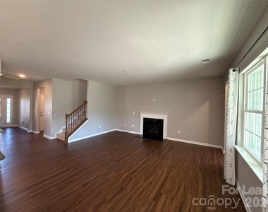 10109 Wesleyan Hall Drive - Photo Thumbnail 3