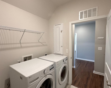 10109 Wesleyan Hall Drive - Photo Thumbnail 24