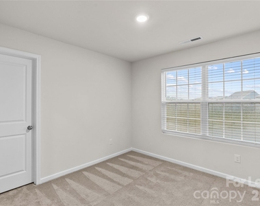 167 Hazelnut Way - Photo Thumbnail 19