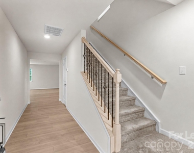 167 Hazelnut Way - Photo Thumbnail 3