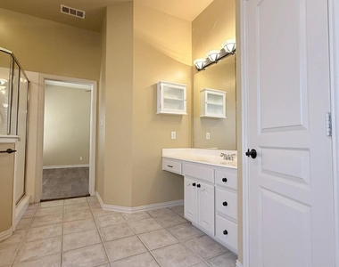 5700 Travis Drive - Photo Thumbnail 13