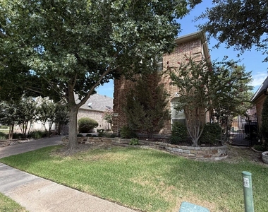 5700 Travis Drive - Photo Thumbnail 2