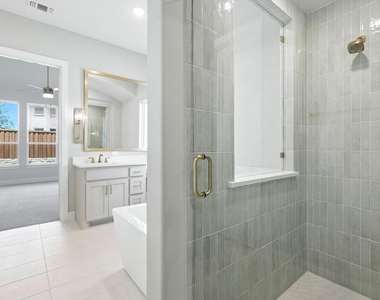 2660 Starwood Drive - Photo Thumbnail 11