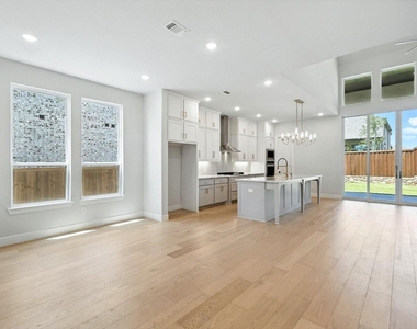 2660 Starwood Drive - Photo Thumbnail 2