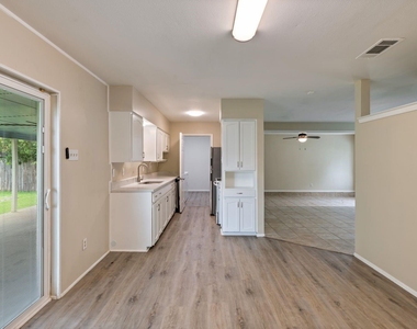 11324 Prelude Drive - Photo Thumbnail 8