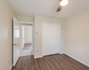 11324 Prelude Drive - Photo Thumbnail 16