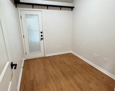 1001 Roberts Bend - Photo Thumbnail 17