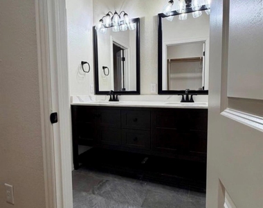 1001 Roberts Bend - Photo Thumbnail 26