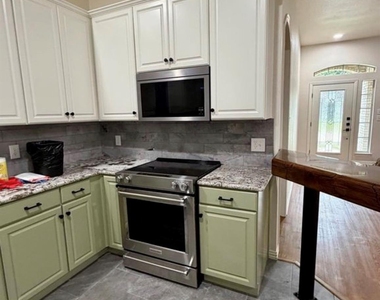1001 Roberts Bend - Photo Thumbnail 10