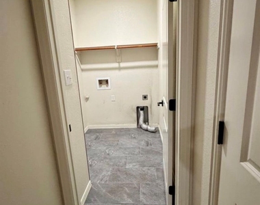 1001 Roberts Bend - Photo Thumbnail 25
