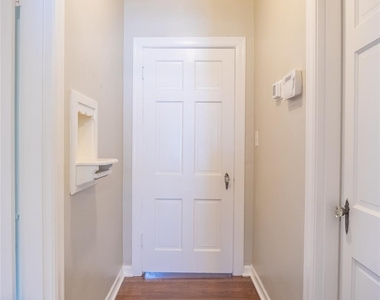1558 W Shaw - Photo Thumbnail 12