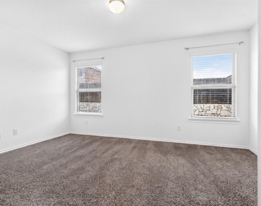 1111 Meadow Side Drive - Photo Thumbnail 6