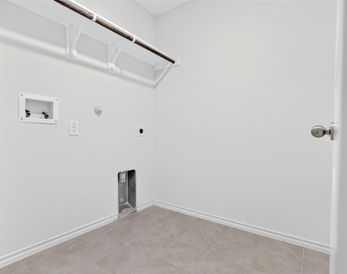 1111 Meadow Side Drive - Photo Thumbnail 28