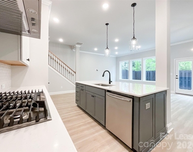 8229 Houser Street - Photo Thumbnail 12