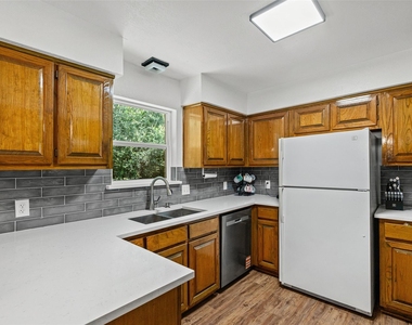 3905 Driskell Boulevard - Photo Thumbnail 15