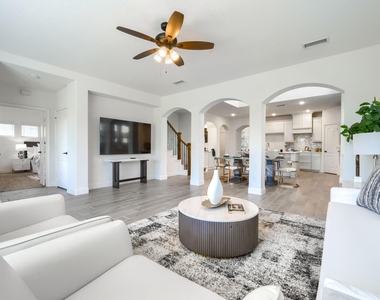 1312 Arrowwood Drive - Photo Thumbnail 14