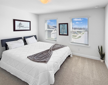 1200 Lancaster Drive - Photo Thumbnail 8