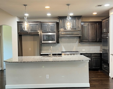 4959 Gleneagle Drive - Photo Thumbnail 10