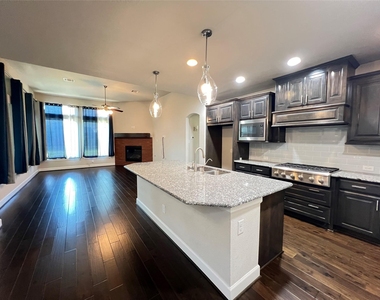 4959 Gleneagle Drive - Photo Thumbnail 12