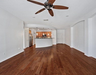 950 Henderson Street - Photo Thumbnail 4