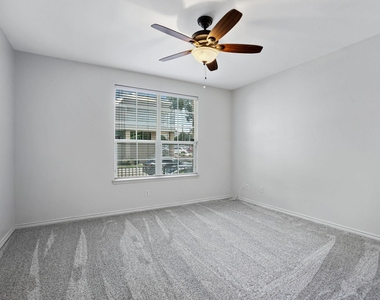 950 Henderson Street - Photo Thumbnail 9