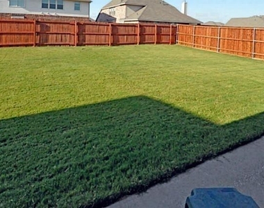 503 Dartmoor Drive - Photo Thumbnail 1