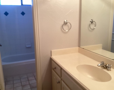 917 Excalibur Drive - Photo Thumbnail 31