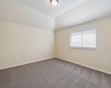 15994 Trail Glen Drive - Photo Thumbnail 28