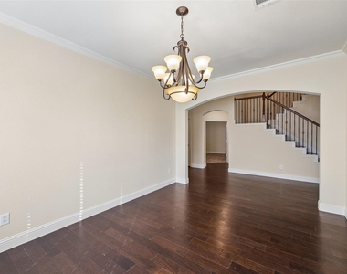 15994 Trail Glen Drive - Photo Thumbnail 13