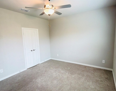 505 Blanton Street - Photo Thumbnail 21