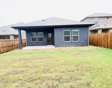 505 Blanton Street - Photo Thumbnail 26
