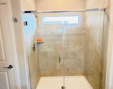 505 Blanton Street - Photo Thumbnail 12