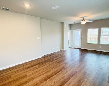 505 Blanton Street - Photo Thumbnail 23