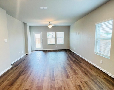 505 Blanton Street - Photo Thumbnail 20