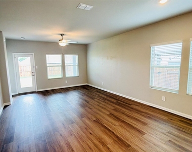 505 Blanton Street - Photo Thumbnail 22