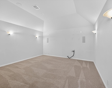 911 Birchwood Drive - Photo Thumbnail 18