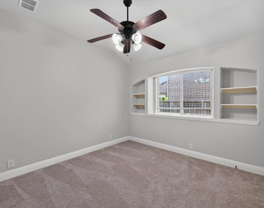 911 Birchwood Drive - Photo Thumbnail 11