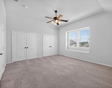 911 Birchwood Drive - Photo Thumbnail 15
