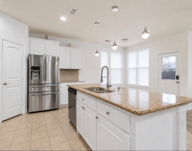 320 Grassland Drive - Photo Thumbnail 15