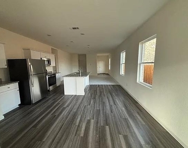 5944 Sahara Drive - Photo Thumbnail 2