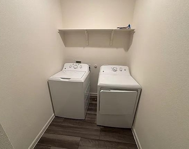 5944 Sahara Drive - Photo Thumbnail 3