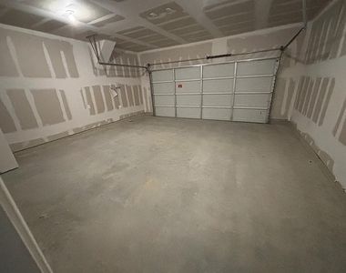 5944 Sahara Drive - Photo Thumbnail 4